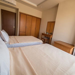 Hotel The Home cazare Madinat Sittah Uktubar