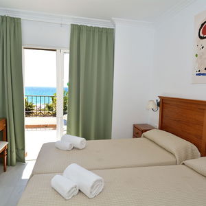 Hotel Hc Burriana Playa - Apartamentos Turísticos cazare Nerja
