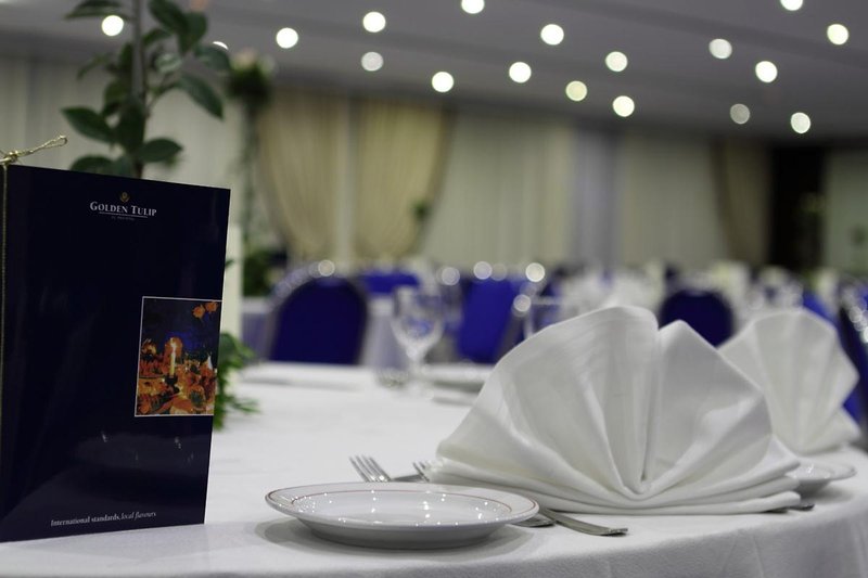 Golden Tulip El Mechtel