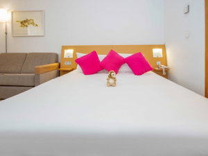 Hotel Novotel Tunis cazare Tunis