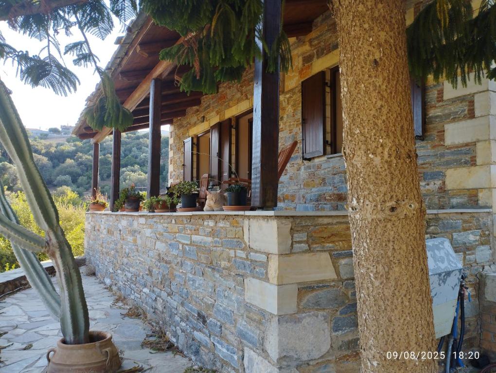 Hotel Antonis Stone House