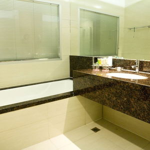 Hotel Ramada Manila Central cazare Manila