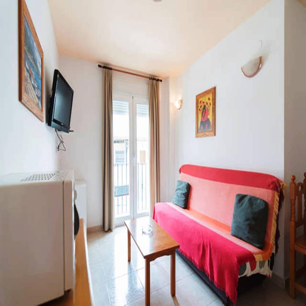 Hotel Apartamentos Vicenta