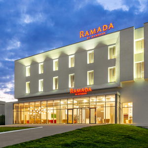 Hotel Ramada By Wyndham Targu Jiu cazare Targu Jiu