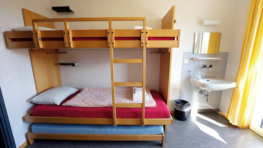 Hotel Locarno Youth Hostel