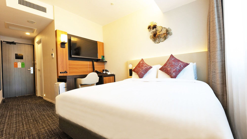 Premier Hotel Cabin President Osaka