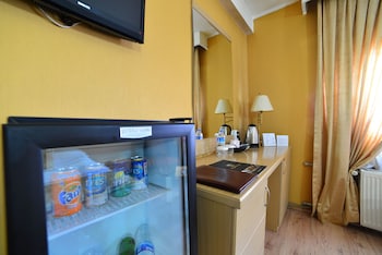 Royal Carine Hotel