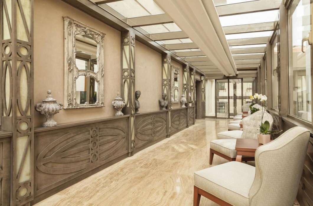 Hotel Cadence Design Hotel