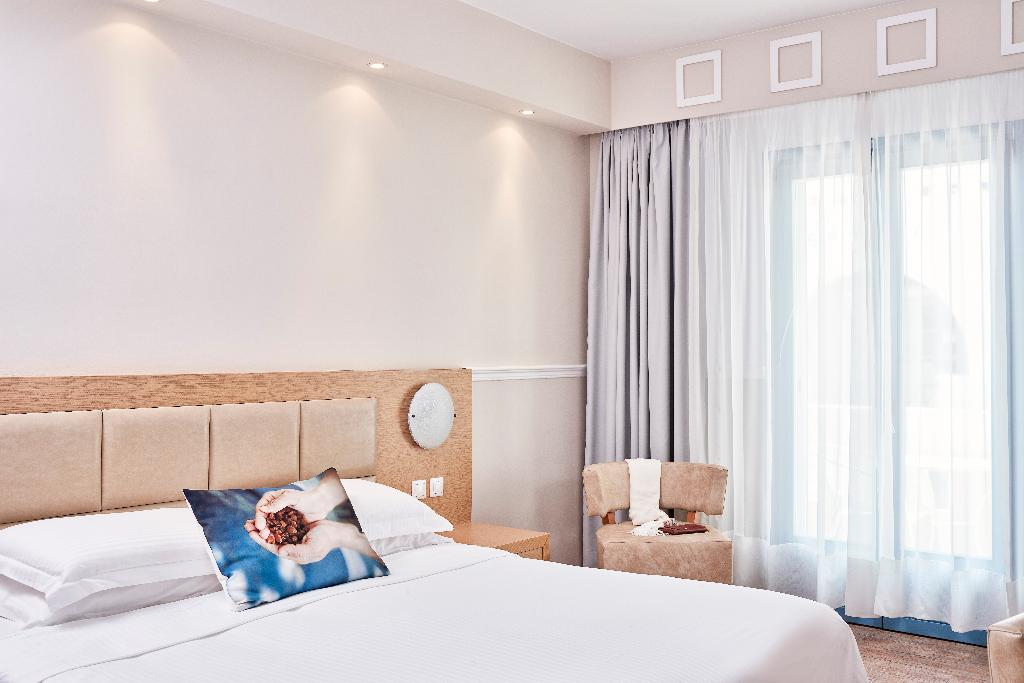 Lagos Mare Hotel