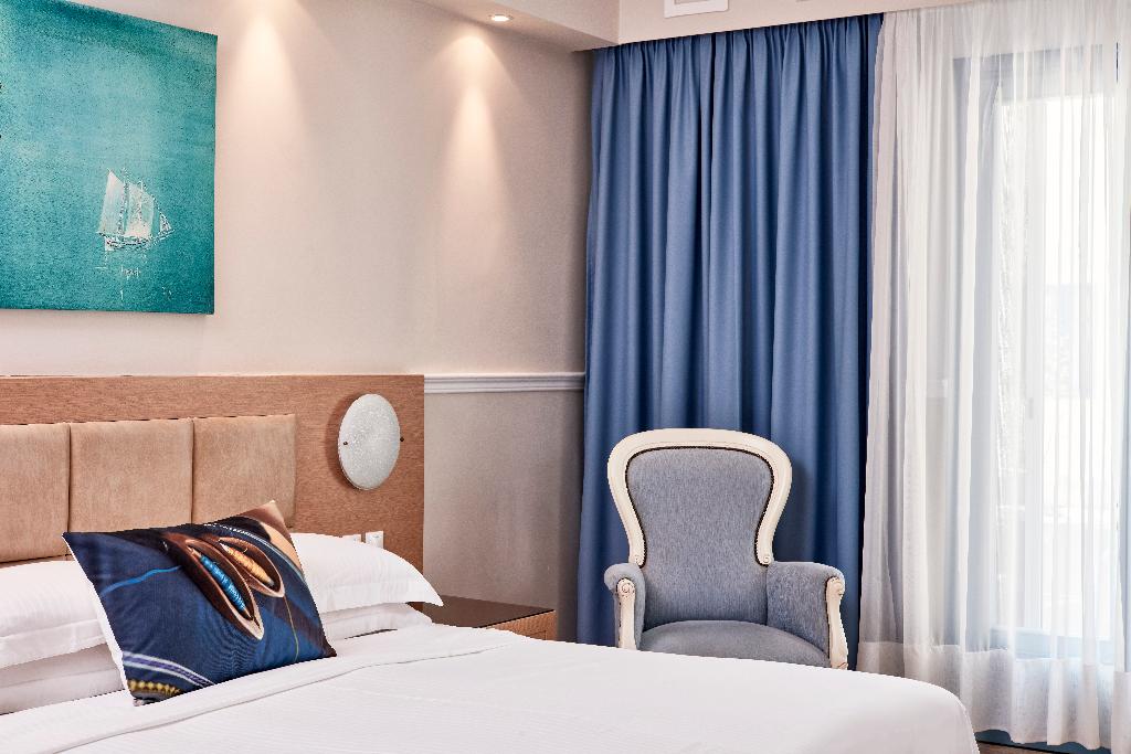 Lagos Mare Hotel