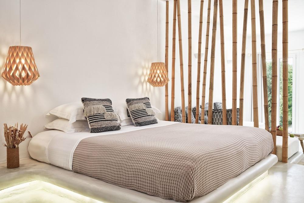 Naxian Utopia Luxury Villas And Suites