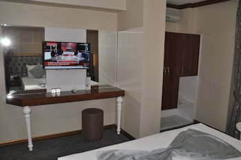 Grand Sera Hotel