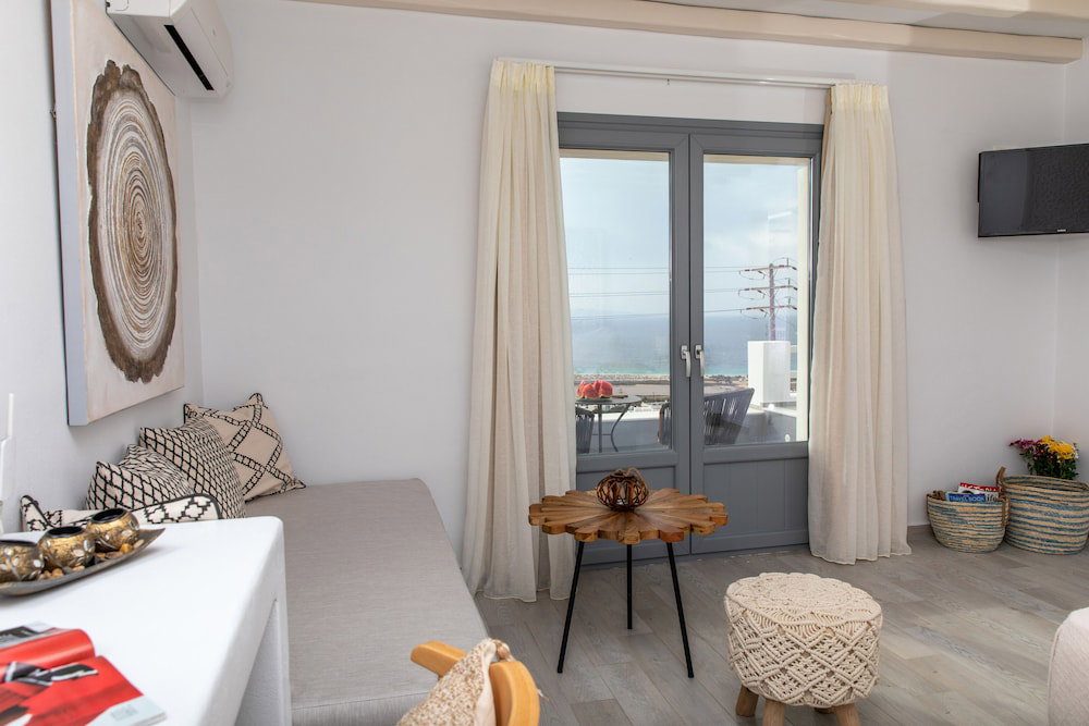 Mythology Naxos Villas & Suites