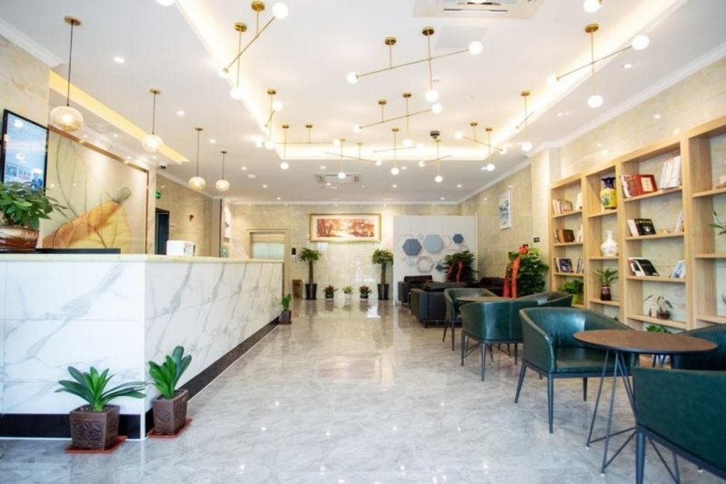 Hotel Greentree Inn Shanghai Pudong Lingang New City Yun