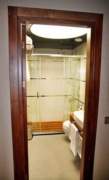 Hotel Avin Hotel