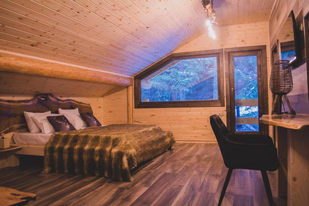 Q Chalet