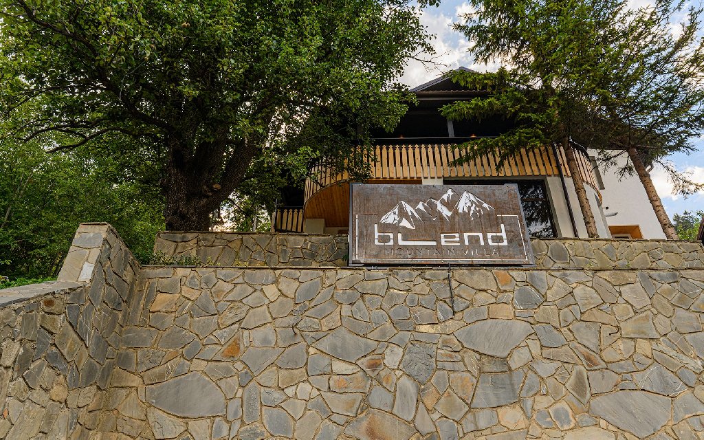 Blend Mountain Villa