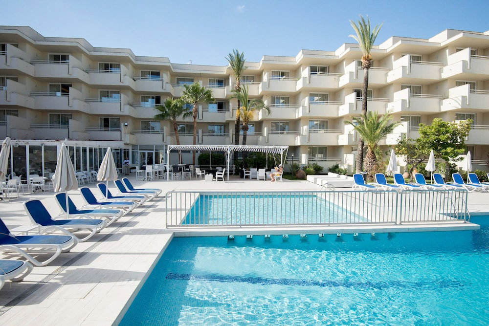 dal travel Som Llevant Suites