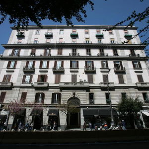 Hotel Napoli Suite cazare Napoli