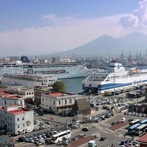 Sejur Hotel Bella Napoli Suites vacanta Napoli
