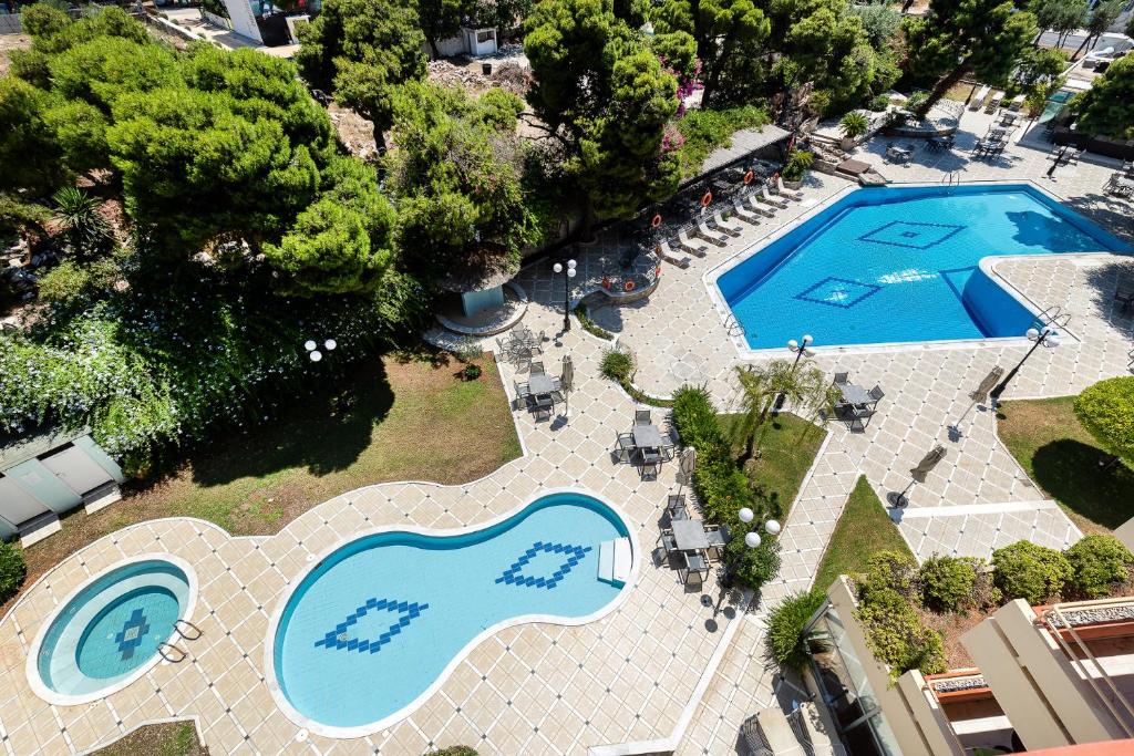 Oasis Hotel Apartments