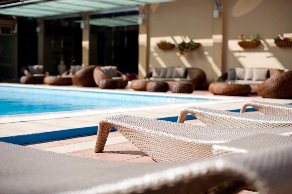dal travel Congo Palace Hotel