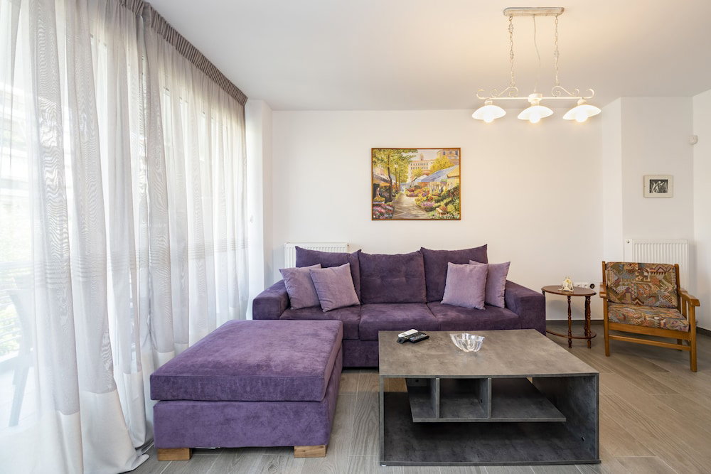 Beautiful Flat In Superb Location