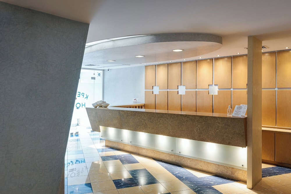 Kreoli Suites Glyfada