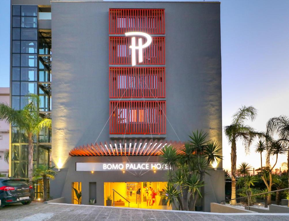 dal travel Palace Hotel