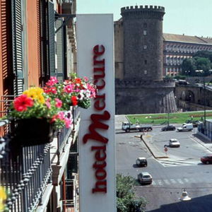 Hotel Mercure Napoli Centro Angioino cazare Napoli