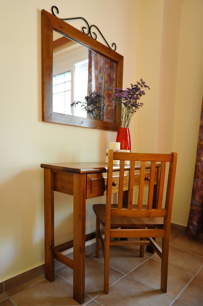 Verga Apartments & Suites