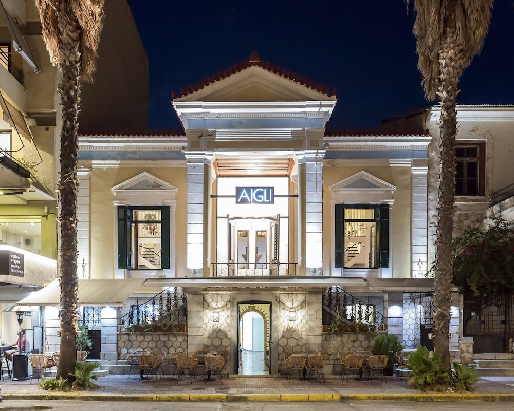 Aigli Seafront Loft Bespoke Design Gem