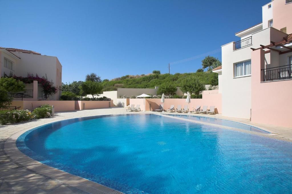 dal travel Chloraka Terrace Apartments