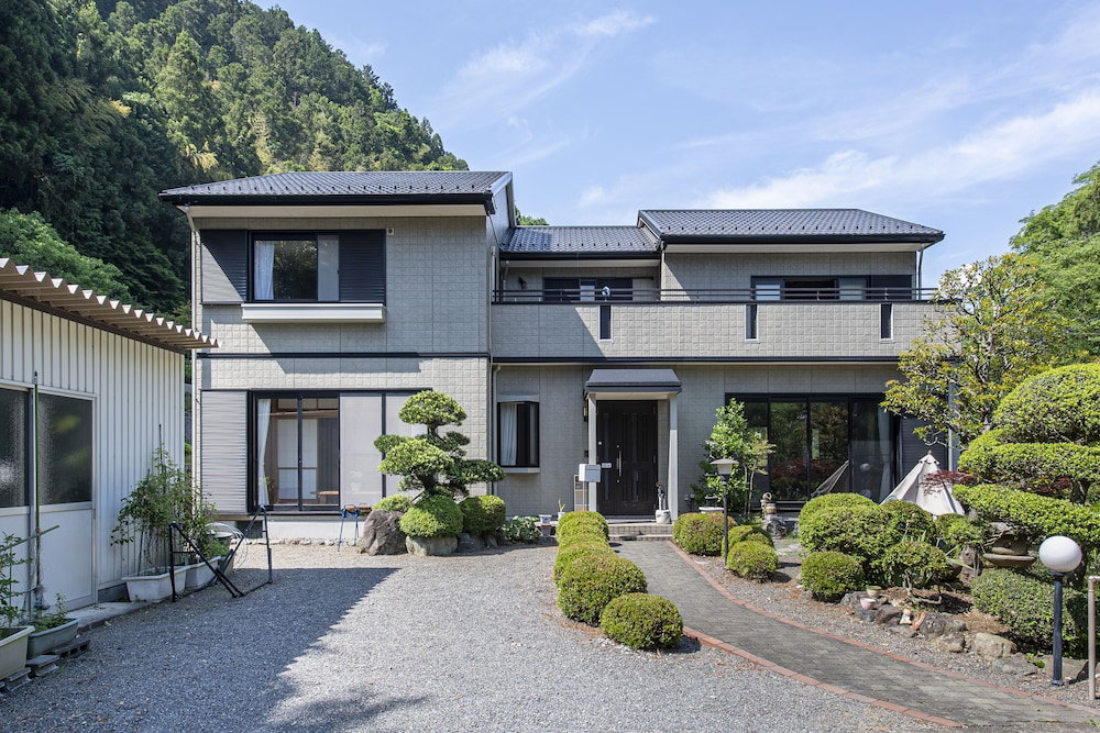 Hotel Takao Asile