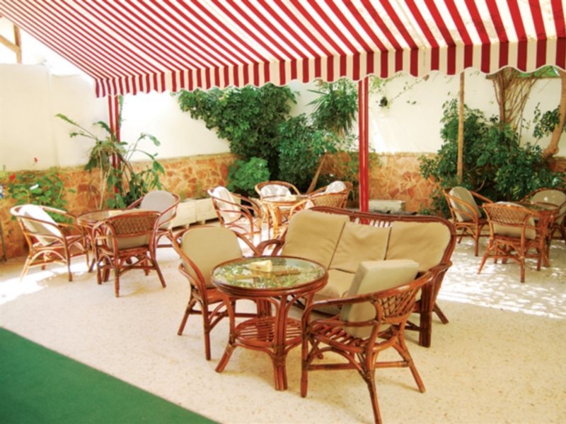 Ephira Hotel