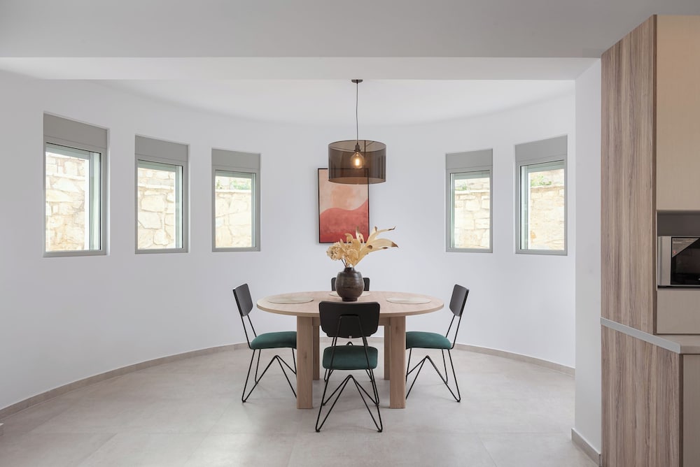 Cavos Boutique Homes