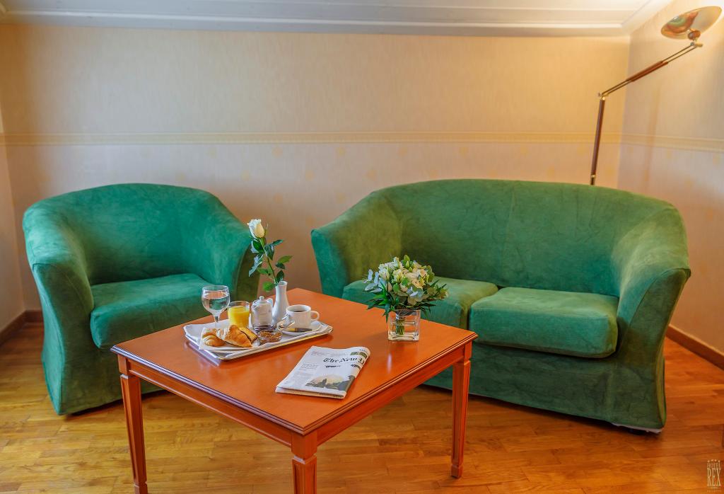 Rex Hotel
