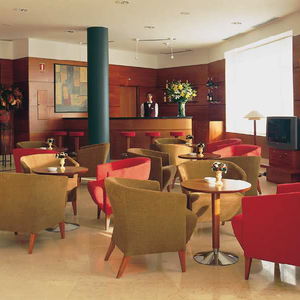 Hotel Travelodge Madrid Coslada Airport cazare Coslada