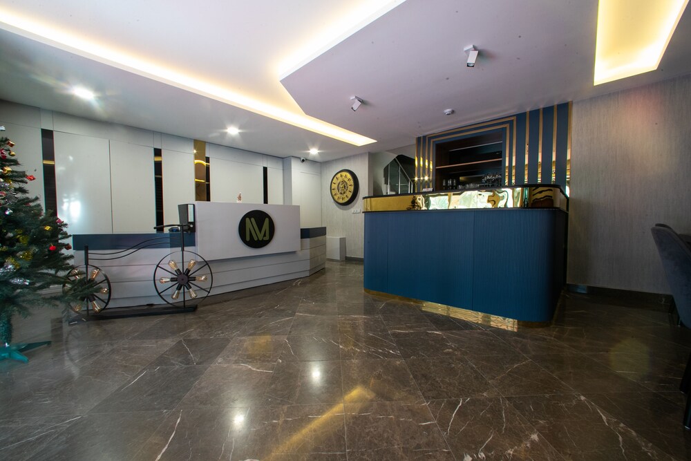 Mad Inn Hotel & Spa