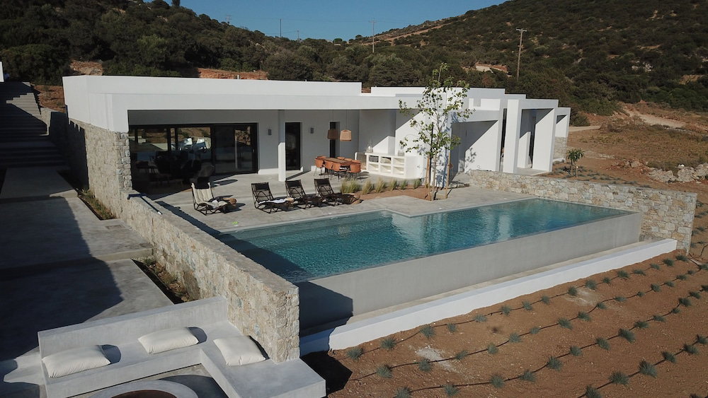 Hidden Hill Villas