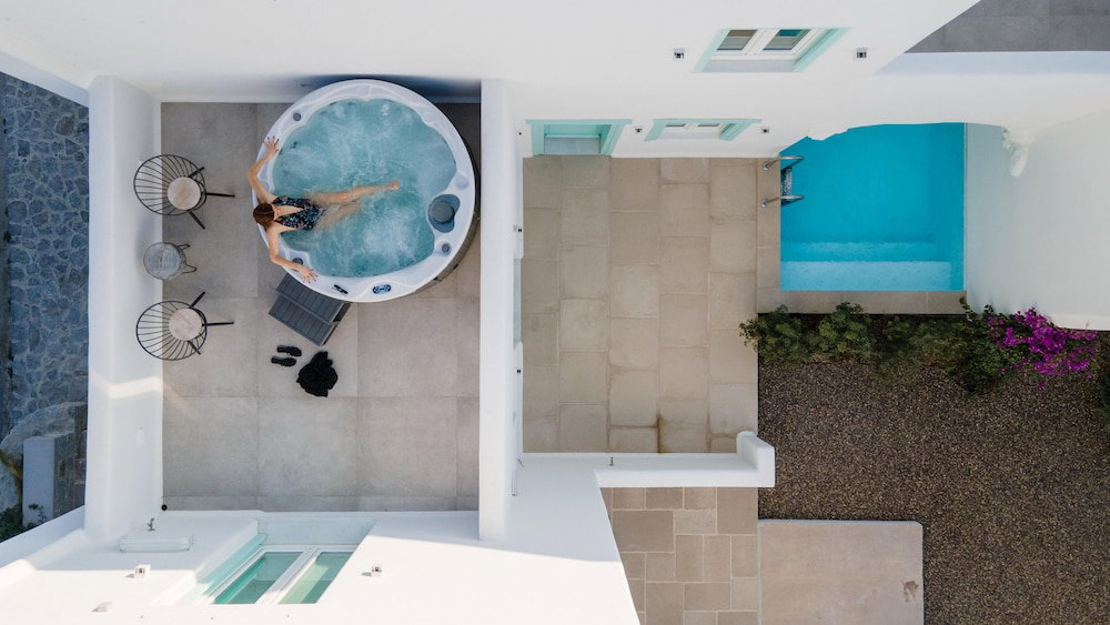 Majo Suites