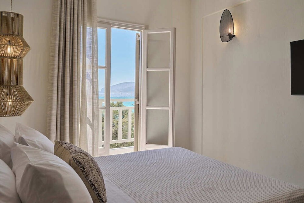 Utopia Hotel