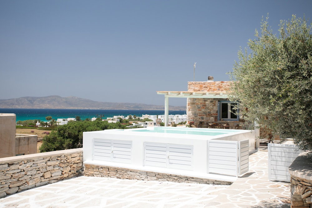Phoenicia Naxos