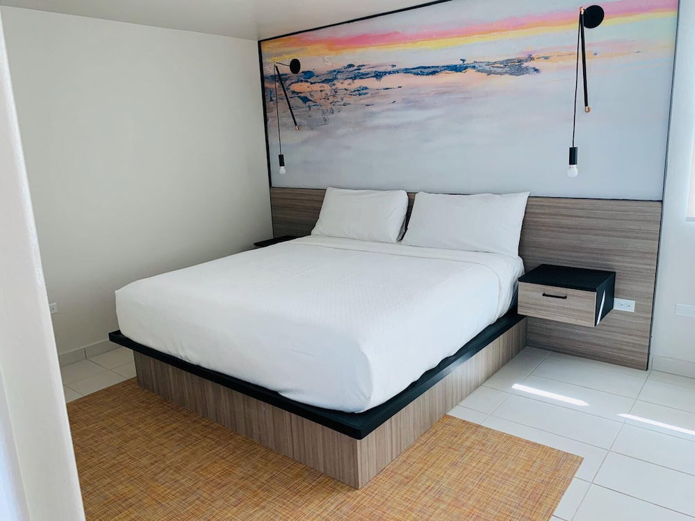 Hotel The Tryst Beachfront Hotel