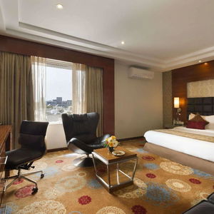 Hotel Ramada By Wyndham Ahmedabad cazare Ahmedabad
