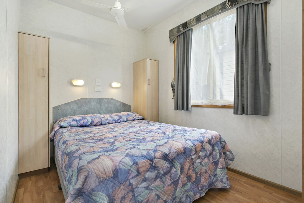 Hotel Australian Community Villages