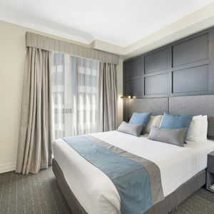 Hotel Yehs Hotel Sydney Harbour Suites cazare Sydney