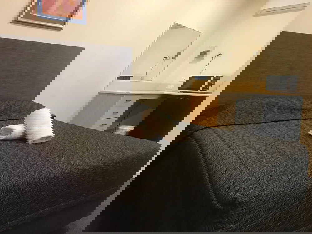 Hotel Westside Motor Inn