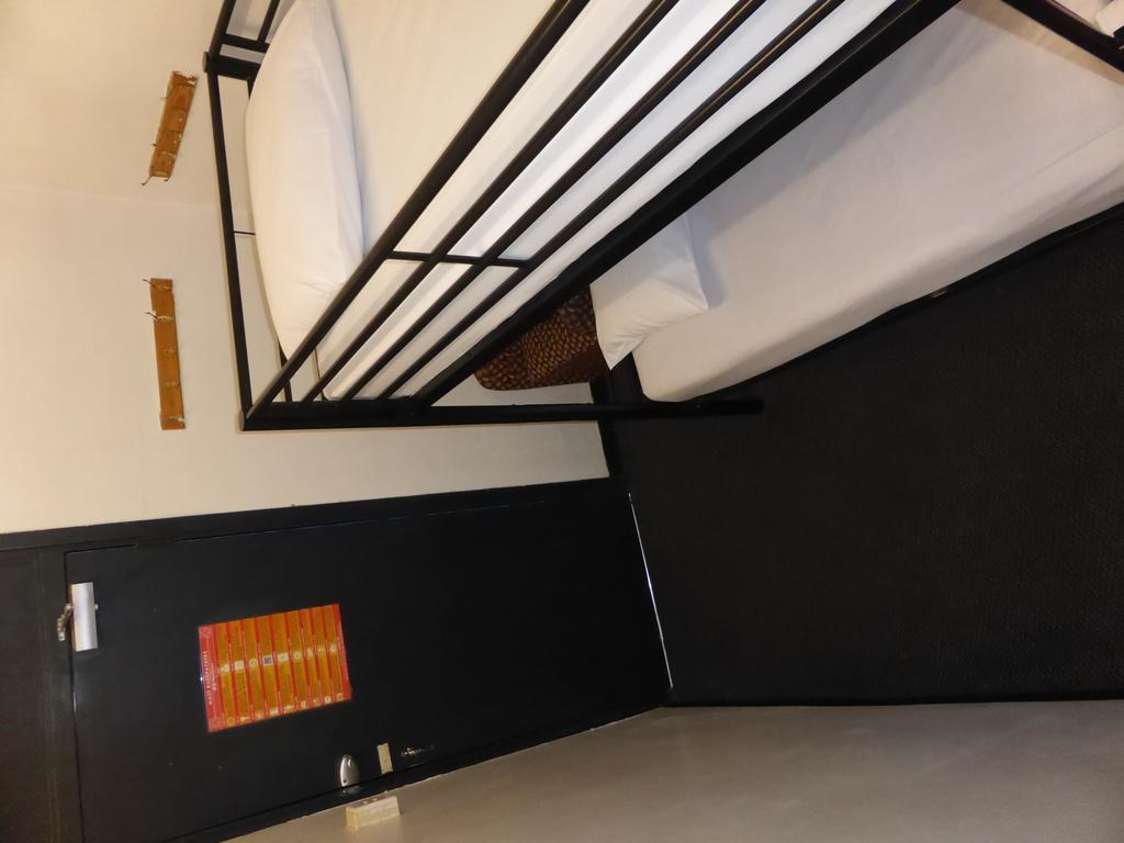 Hotel Maze Backpackers