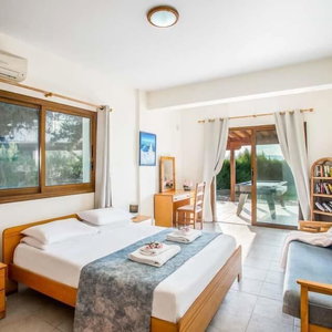 Hotel Villa Nicol Blue Bay cazare Polis